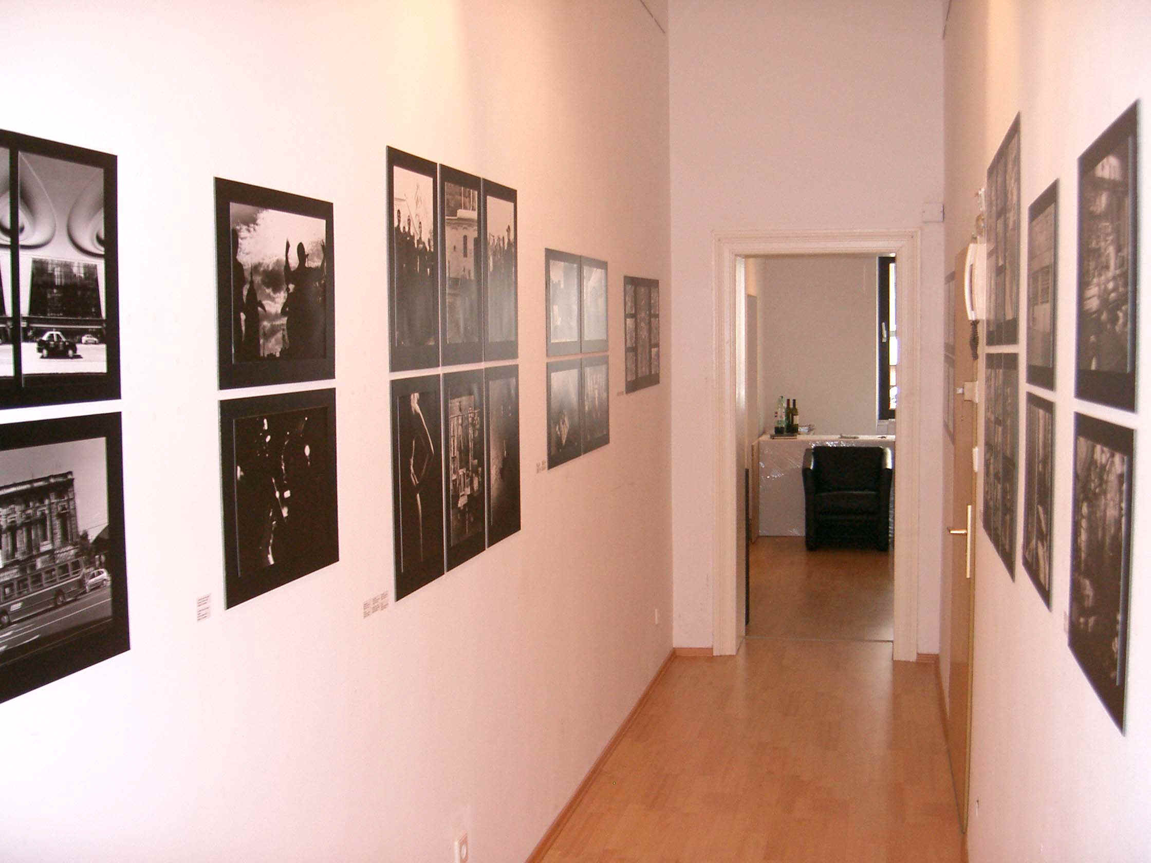 gang.jpg (202471 bytes)